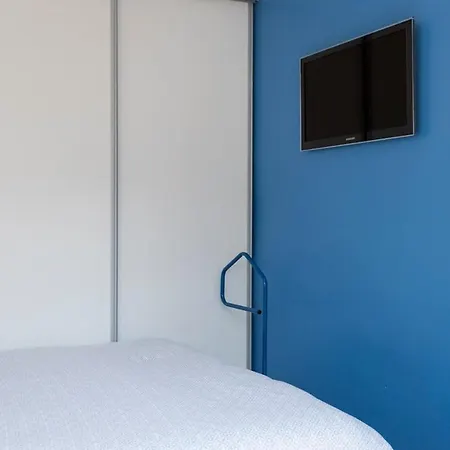 Renovated House - Center