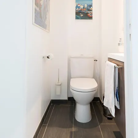 בית נופש Renovated House - Center *